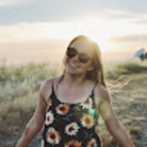 Meet your Posher, Avery